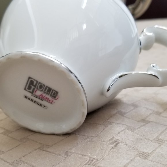 Gold China Baronet (Platinum Trim) Serveware - Picture 11 of 12